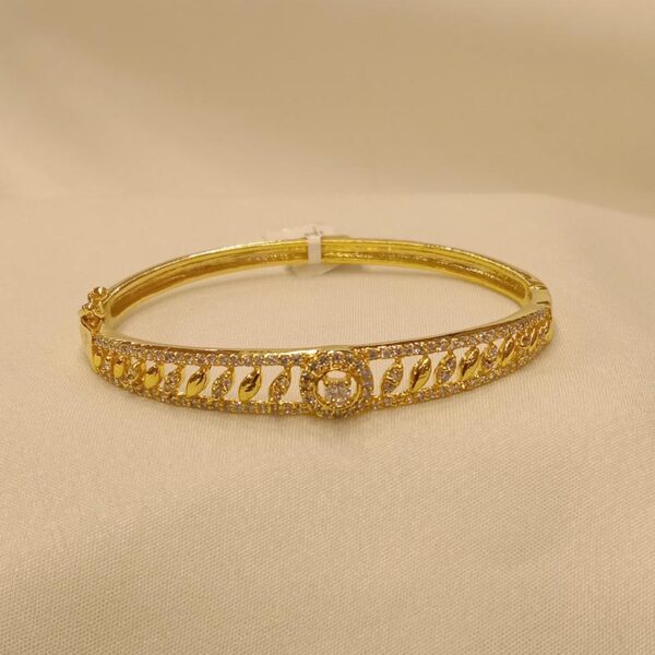 Side open bracelet Bangle